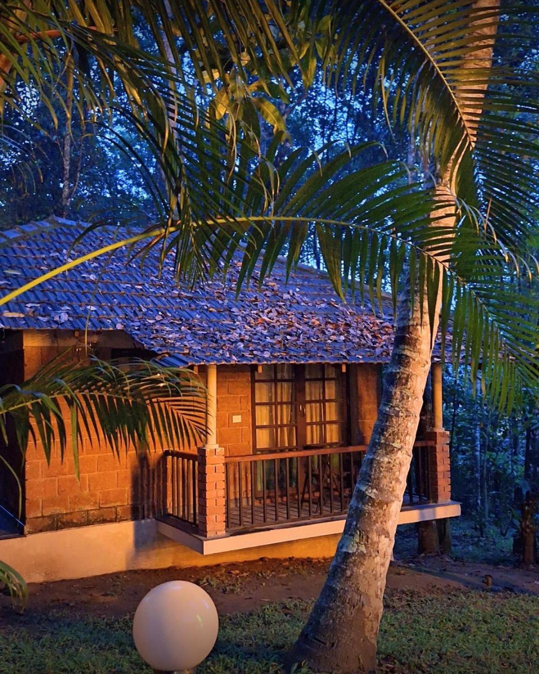 Raindrops Resorts Wayanad Sultan Bathery Buitenkant foto